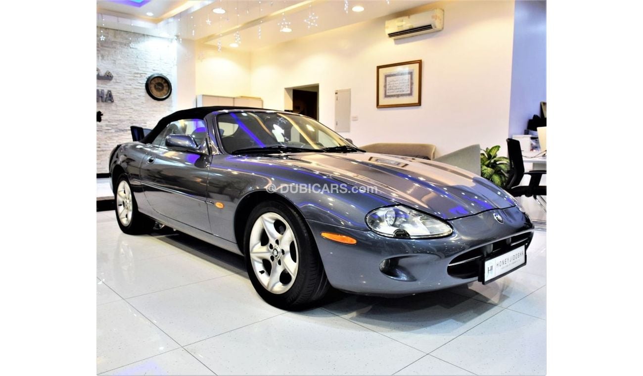 Jaguar XK OLD BUT FRESH AMAZING!!! JAGUAR XK8 2000 Model!! in Grey Color! GCC Specs