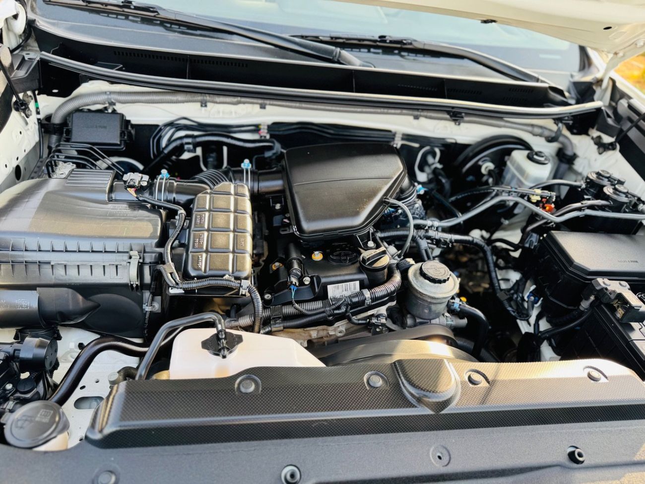 تويوتا برادو Toyota prado 2019 v4 2.7L full options