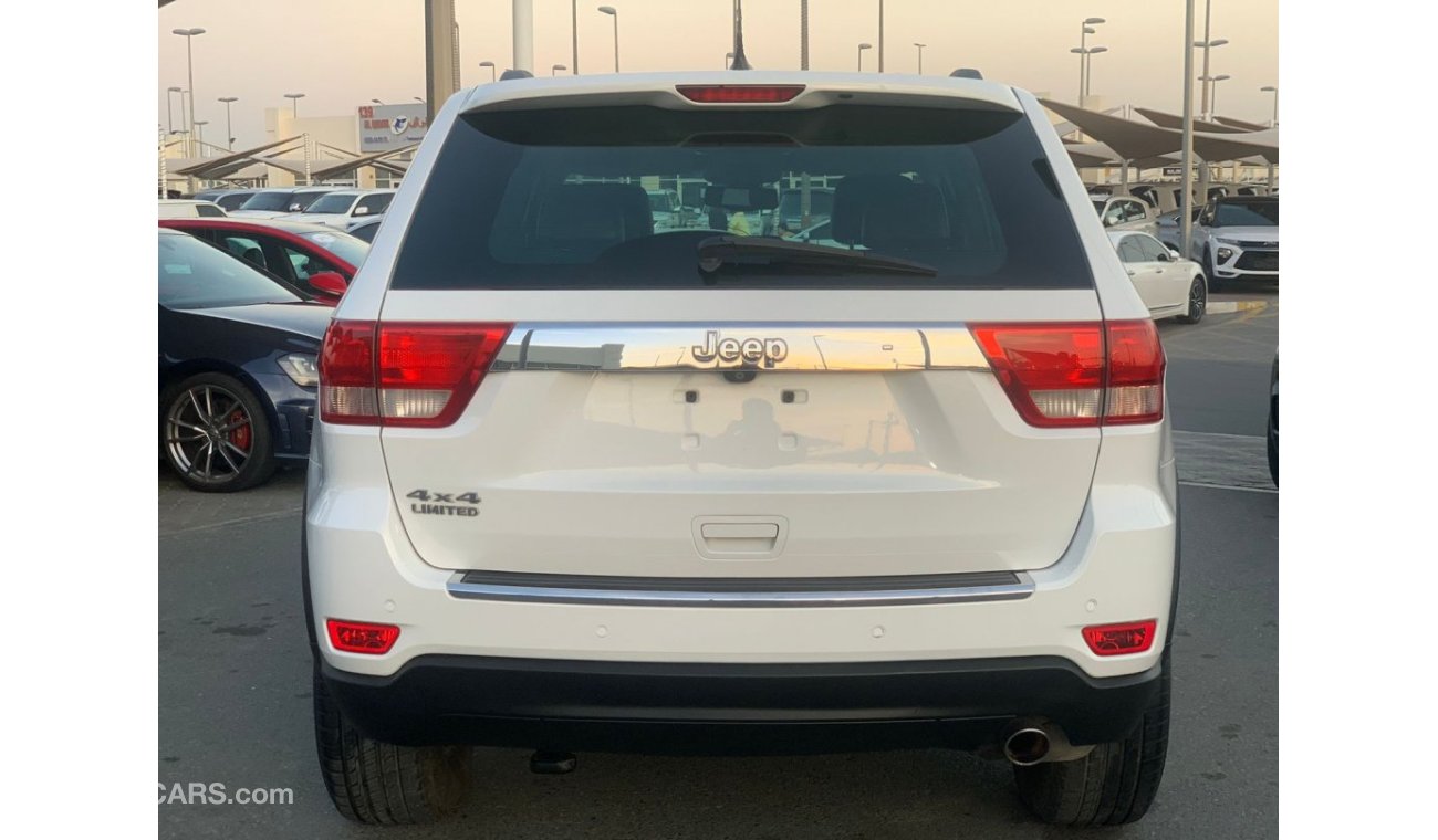Jeep Grand Cherokee Jeep Grand Cherokee_Gcc_2013_Excellent_Condition _Full option