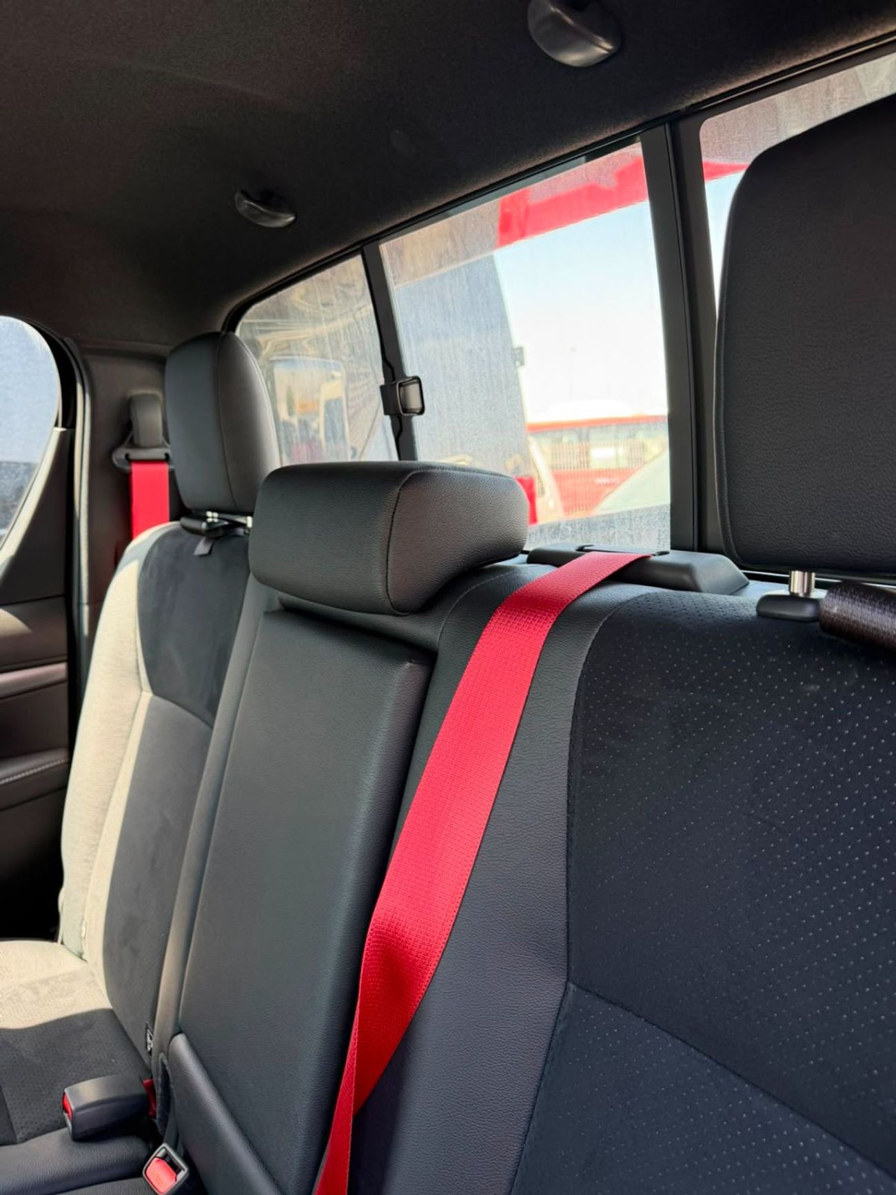 تويوتا هيلوكس Toyota Hilux GR-S 4.0 EXPORT ONLY!!!