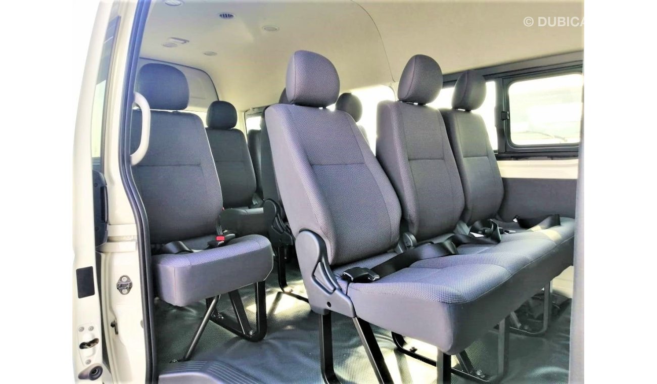 Toyota Hiace DESEIL  14 SEATS  HI ROOF