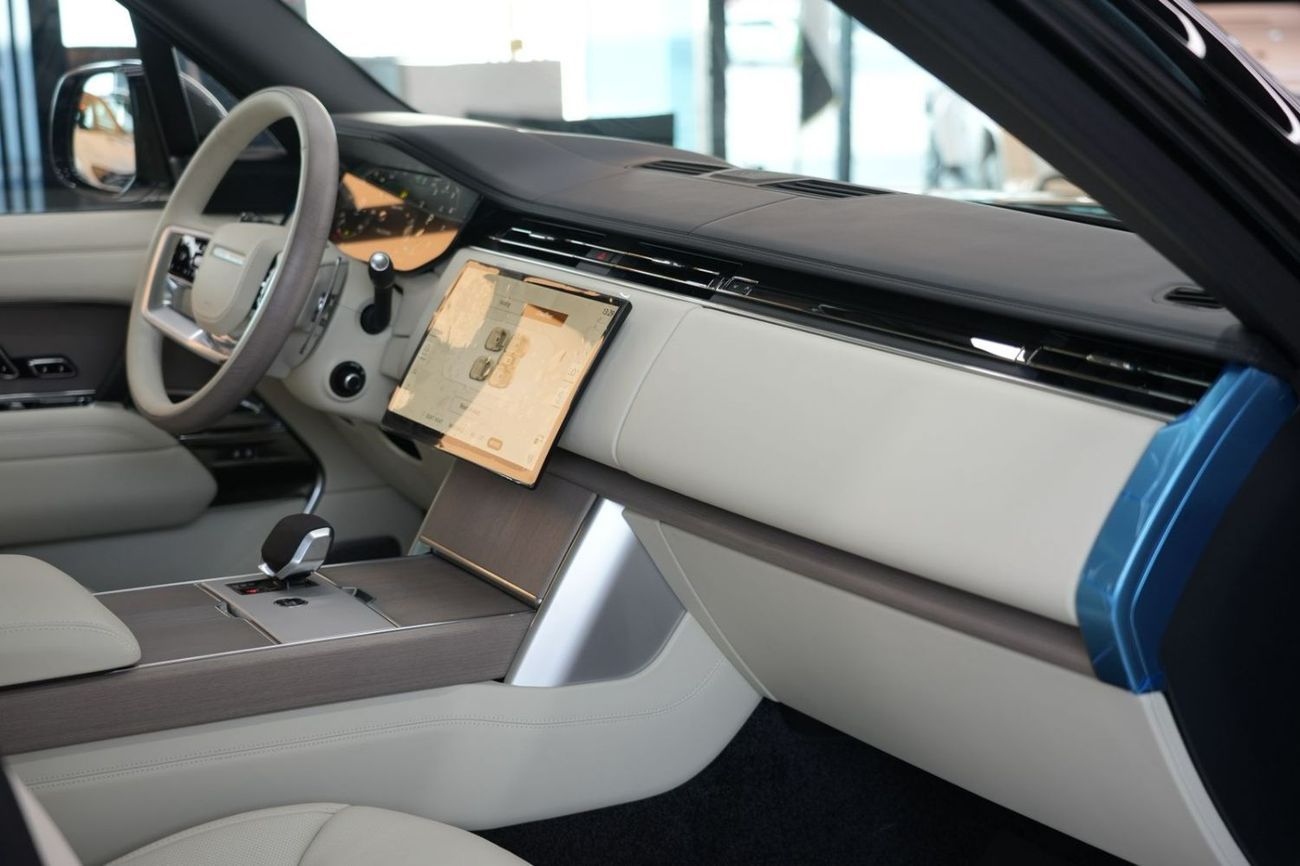 Land Rover Range Rover Range Rover Autobiography V8 P530 | 2026 GCC 0km | Export