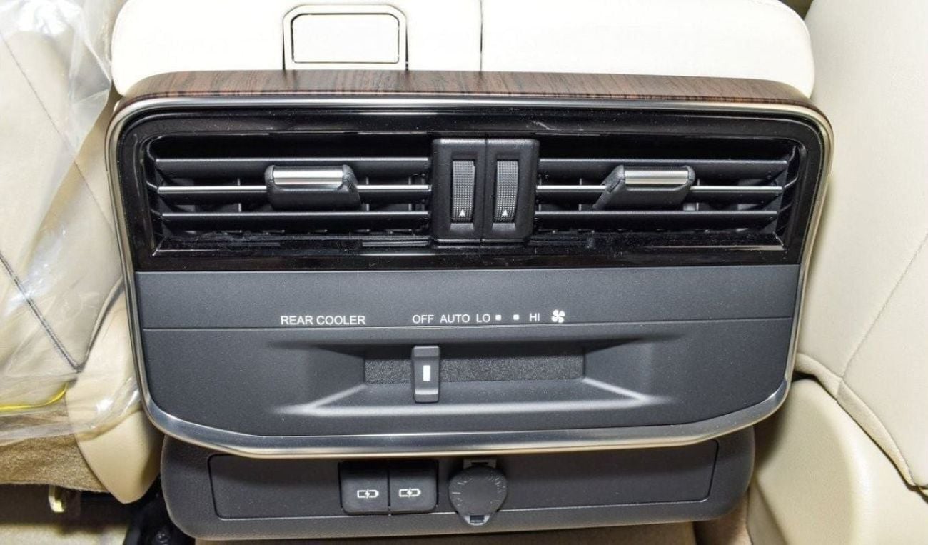 Toyota Land Cruiser Toyota Land Cruiser GXR 4.0L Petrol V6  2025