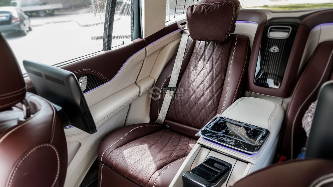 Mercedes Maybach GLS600 Maybach 4 MATIC 4.0L PETROL V8 TT  EXECUTIVE SEATS AT 4WD 2026MY