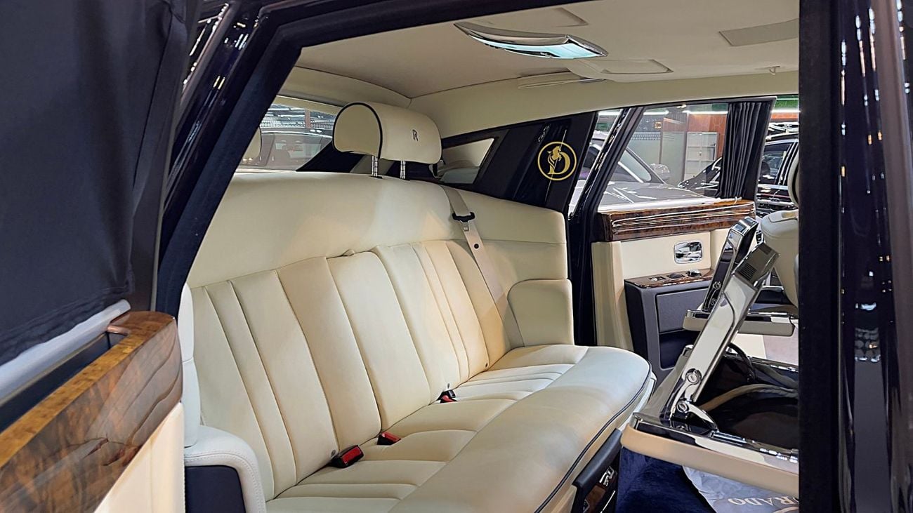 رولز رويس فانتوم | NEGOTIABLE PRICE | EXTENDED | IMMACULATE CONDITION | GCC SPEC