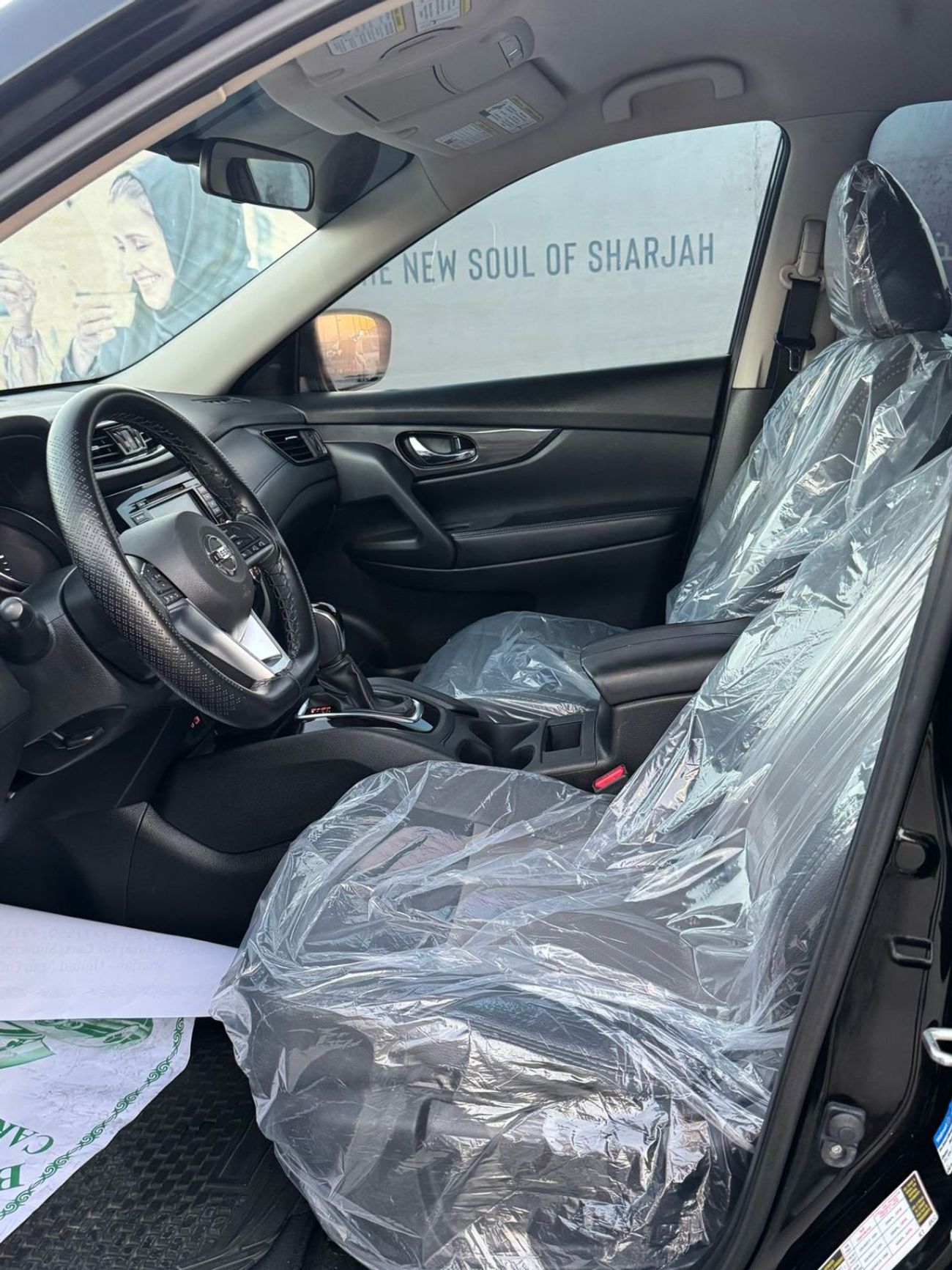 نيسان روج ممتازة من الداخل و الخارج