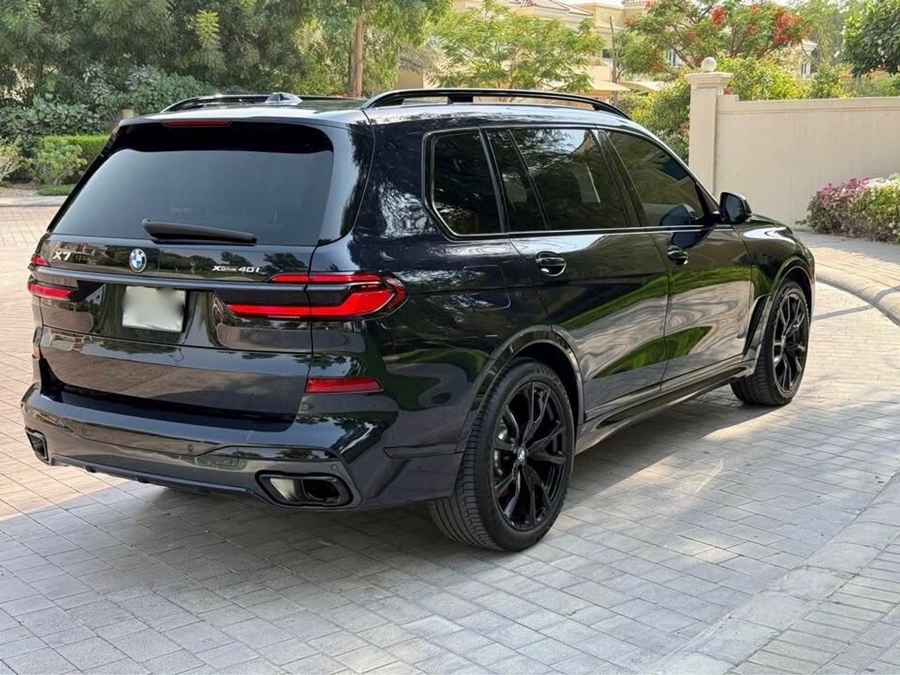 BMW X7 xDrive40i Luxury M Sport Package 3.0L