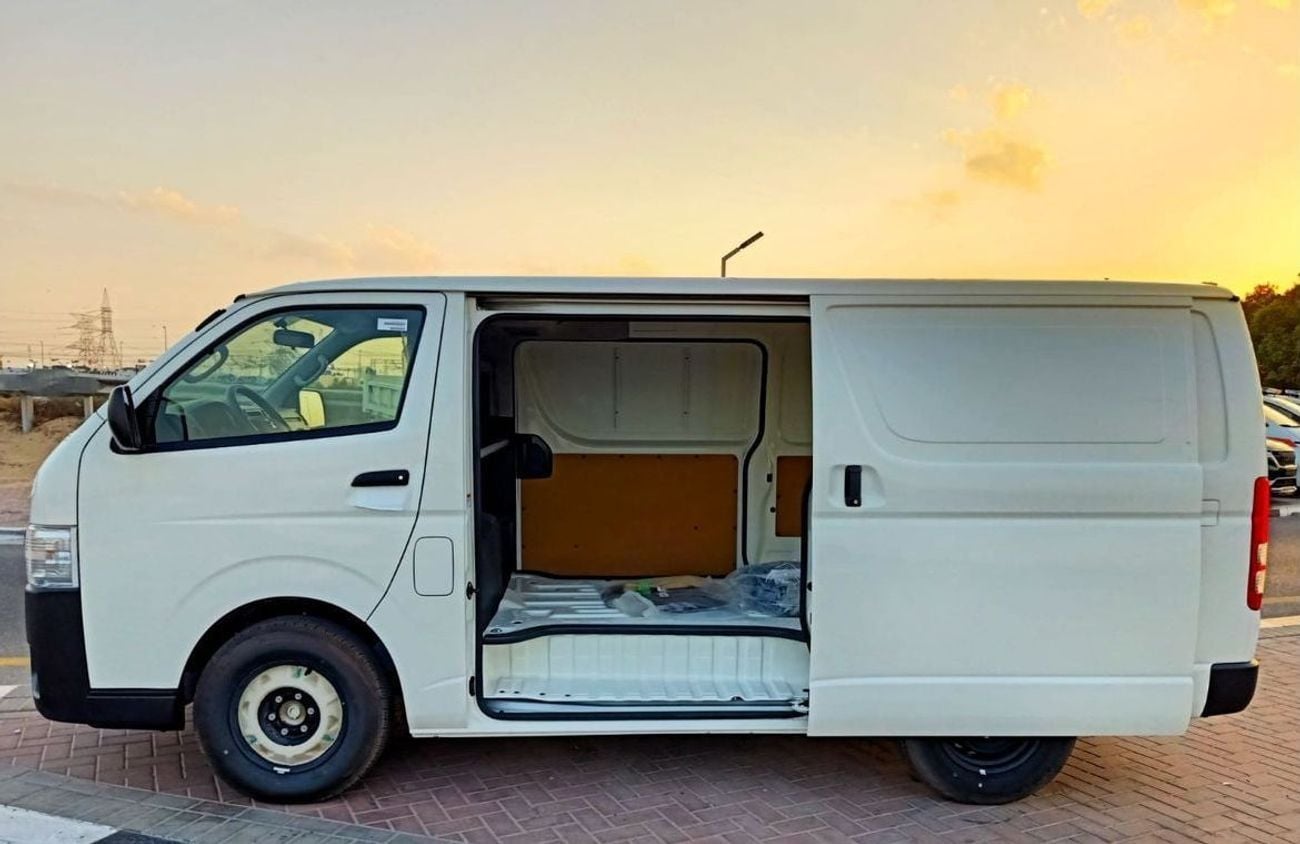 تويوتا هاياس GL TOYOTA HAICE STD ROOF CARGO 2.5L DIESEL M/T 2024 MODEL