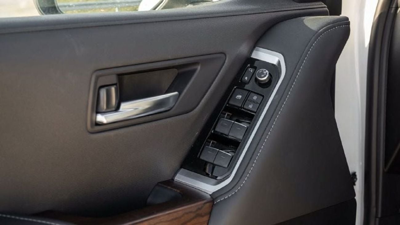 تويوتا لاند كروزر TOYOTA LAND CRUISER GXR 3.5 L TWIN TURBO HYBRID 2026 MODEL