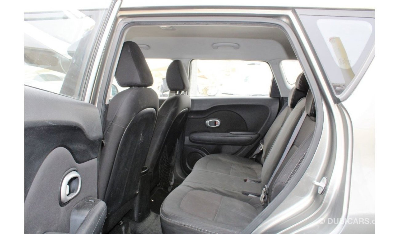 Kia Soul EX ACCIDENTS FREE - GCC - ENGINE 1600 CC - PERFECT CONDITION INSIDE OUT