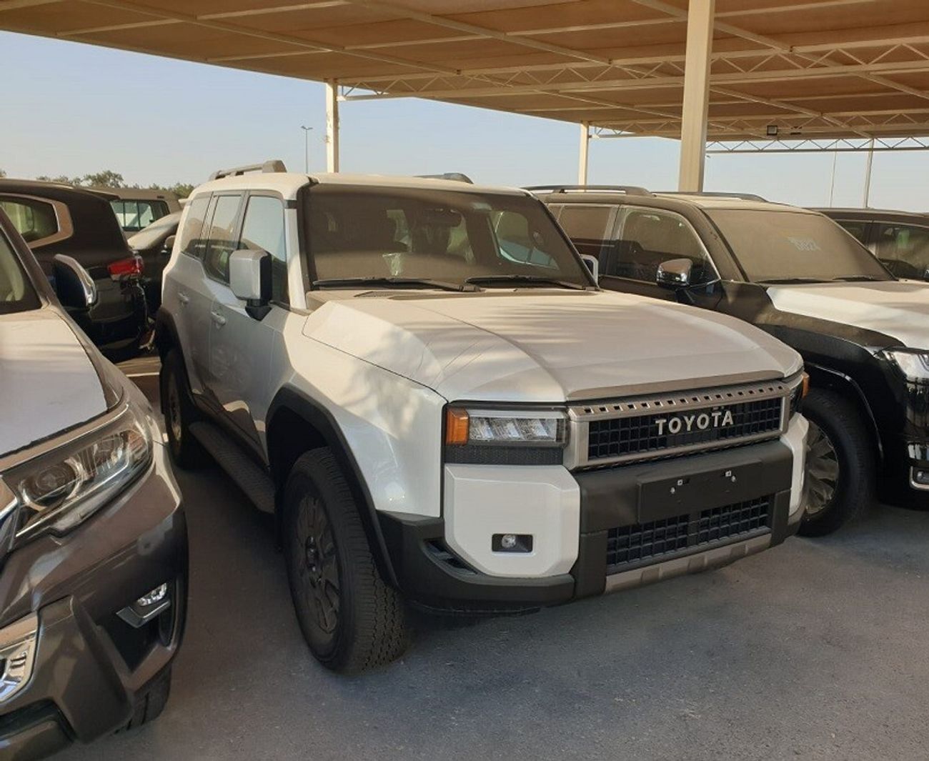 Toyota Prado 2.8L (DIESEL) 4WD