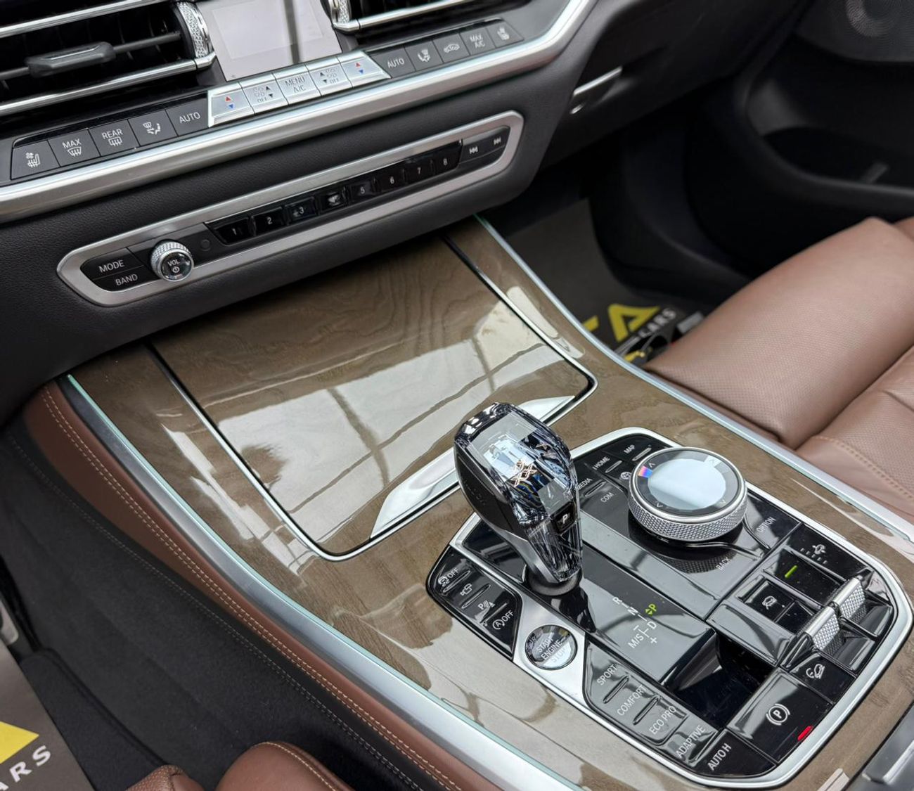 BMW X5M Std 4.4L 2019 BMW X5 M50i ,Warranty ,Agency Service History ,Excellent Condition ,GCC