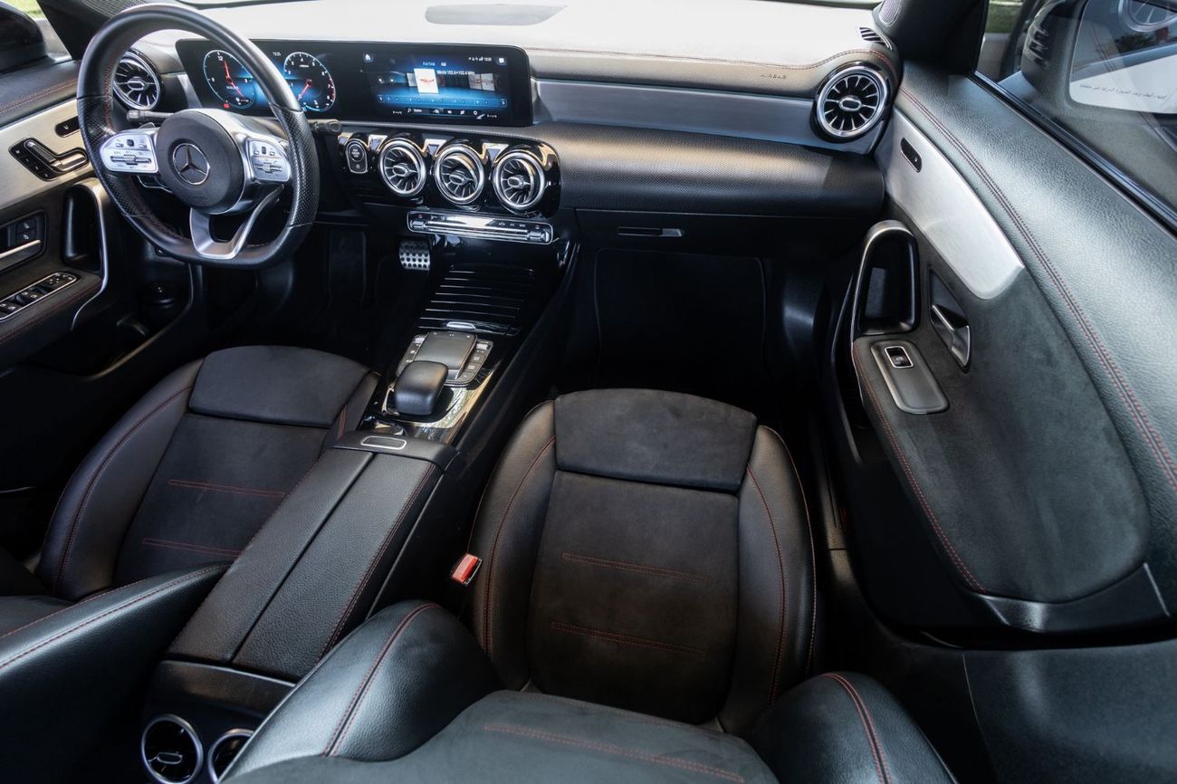 Mercedes-Benz CLA 250 AMG Premium 2.0L
