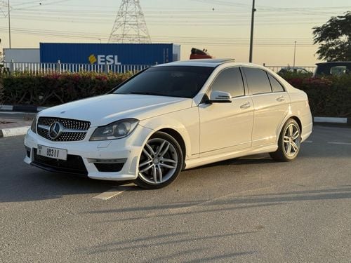 مرسيدس بنز C 300 Std 2.0L (241 HP)