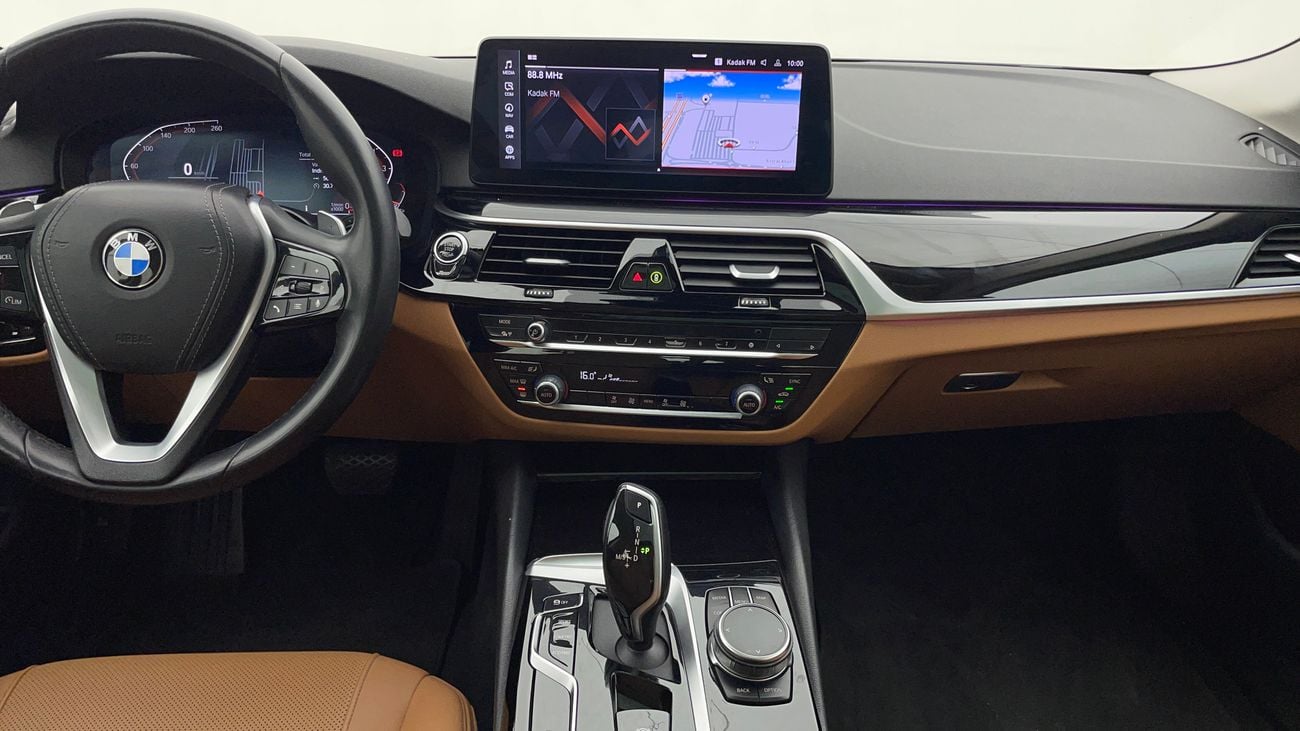 بي أم دبليو 520i 2023 JOY EDITION | AED 1884/Month | 0 DP | 30 Day Return | Warranty | Service History