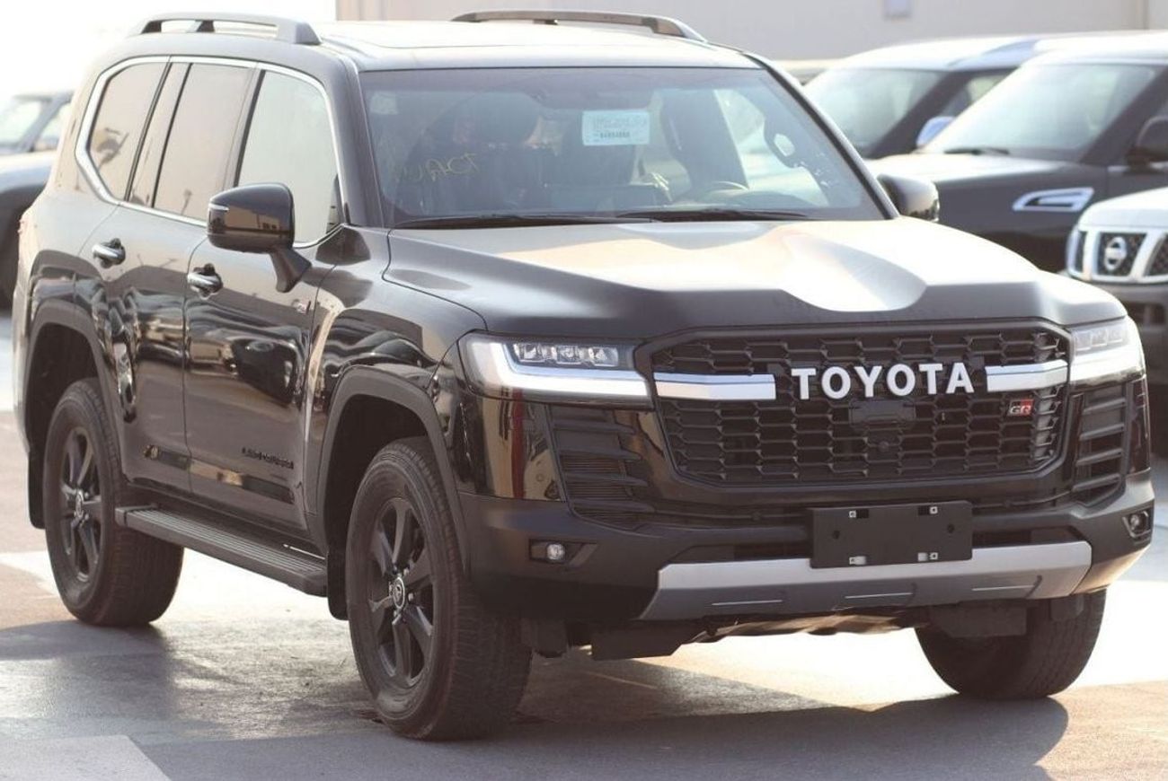 تويوتا لاند كروزر 3.5L GR, SUNROOF, LEATHER SEAT, ELECTRIC SEAT, JBL SOUND SYSTEM, REAR TV, MODEL 2023 FOR EXPORT