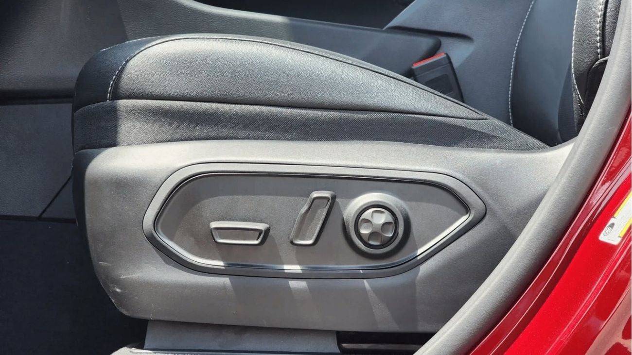 Jeep Grand Cherokee Limited Luxury SUV 2023YM