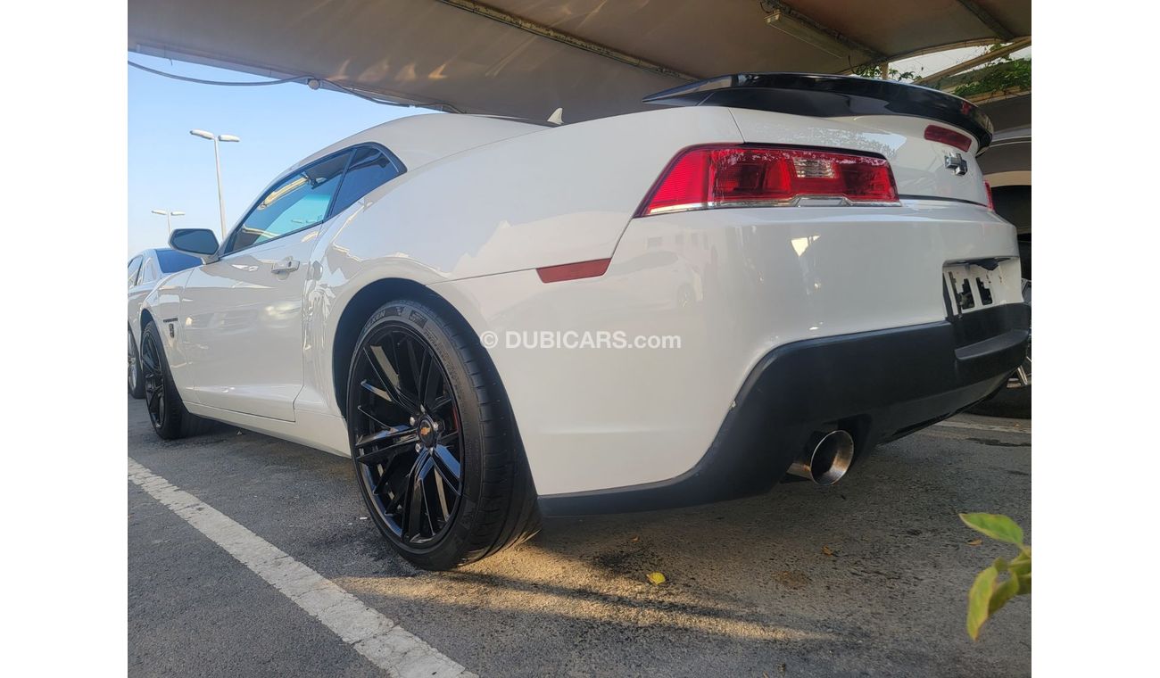 Chevrolet Camaro RS