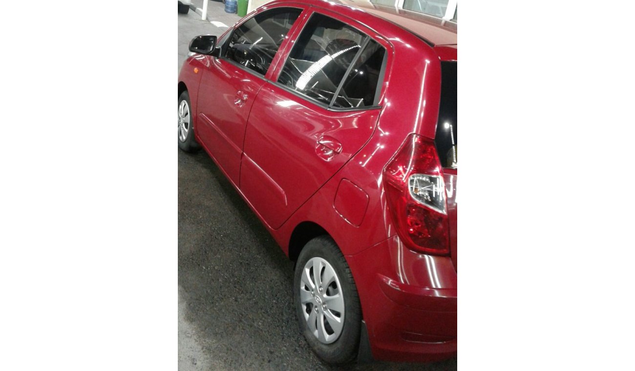 Hyundai i10 no accident no paint fully serviced