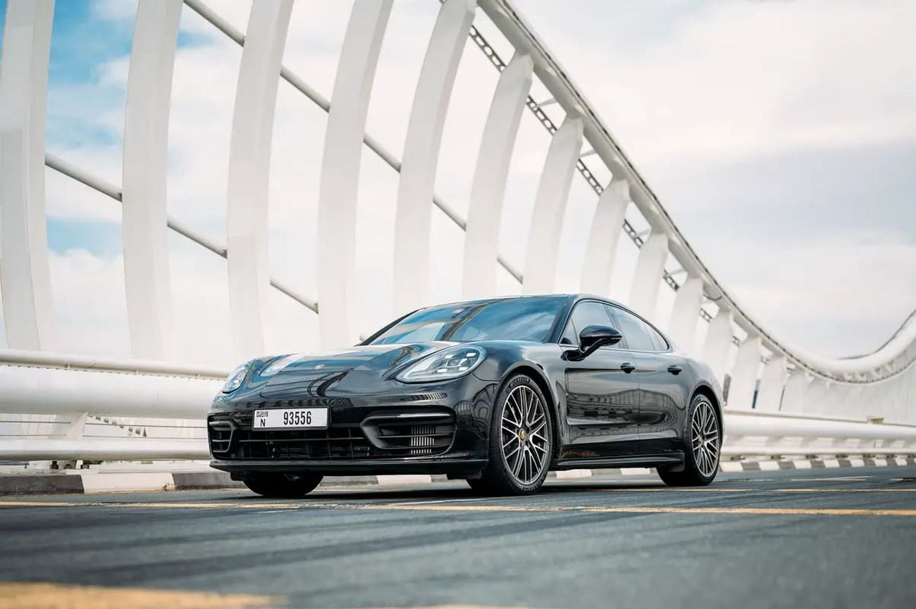 Porsche Panamera 4