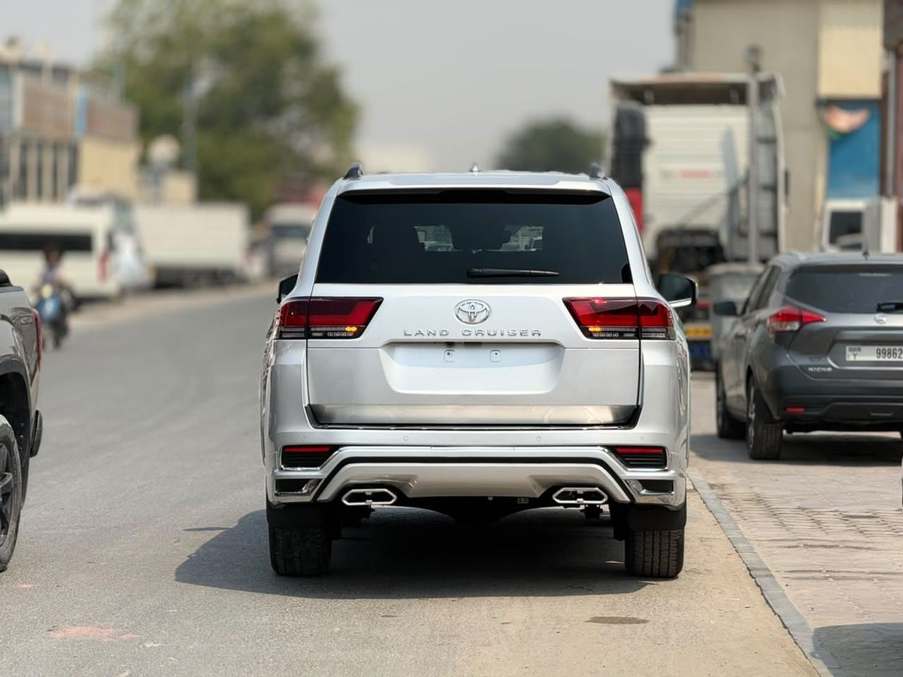 تويوتا لاند كروزر VXR