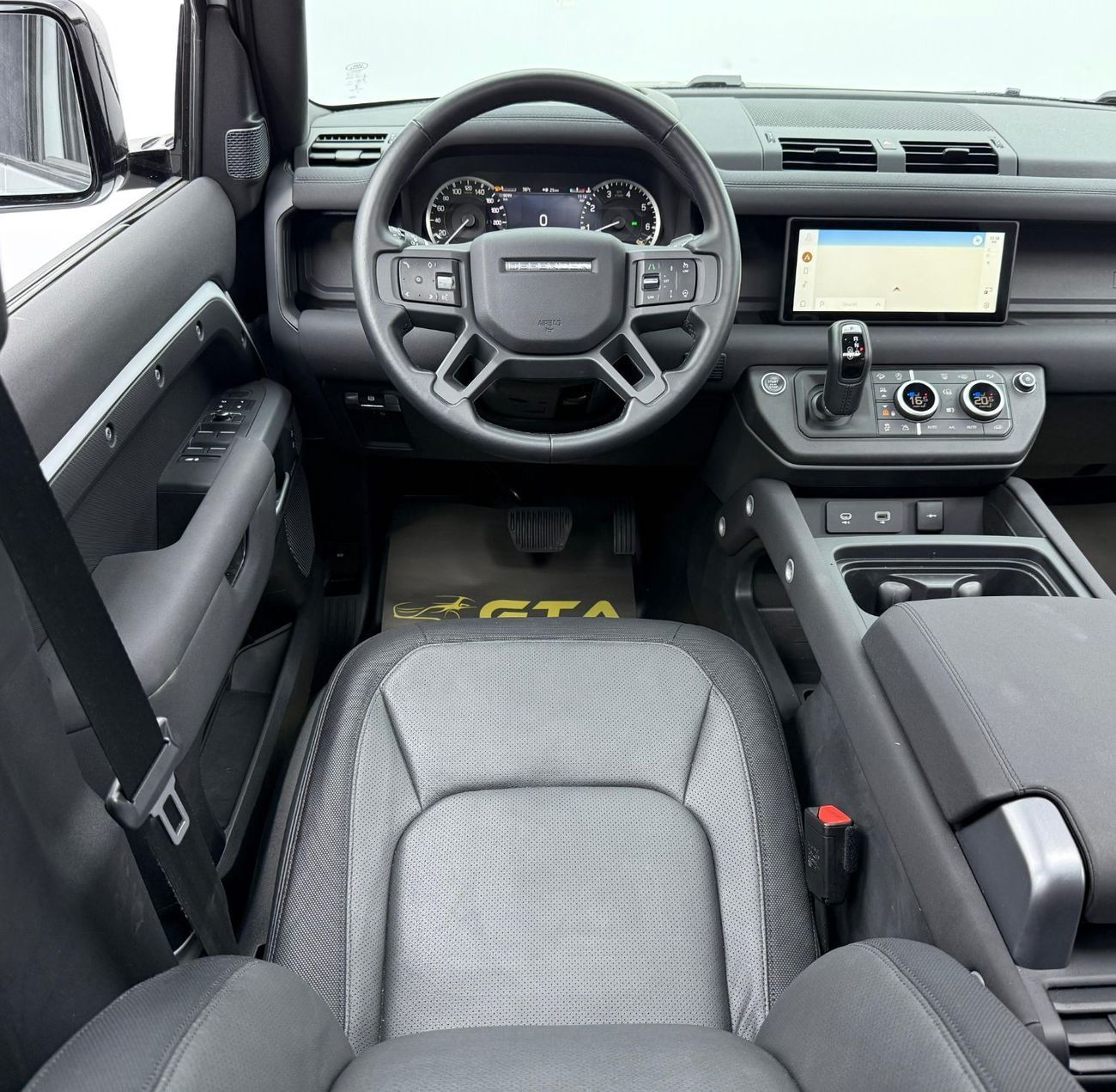 لاند روفر ديفندر P400 110 X-Dynamic SE 3.0L (5 Seater) 2023 Land Rover Defender P400 X-Dynamic SE, Warranty, Full Ser