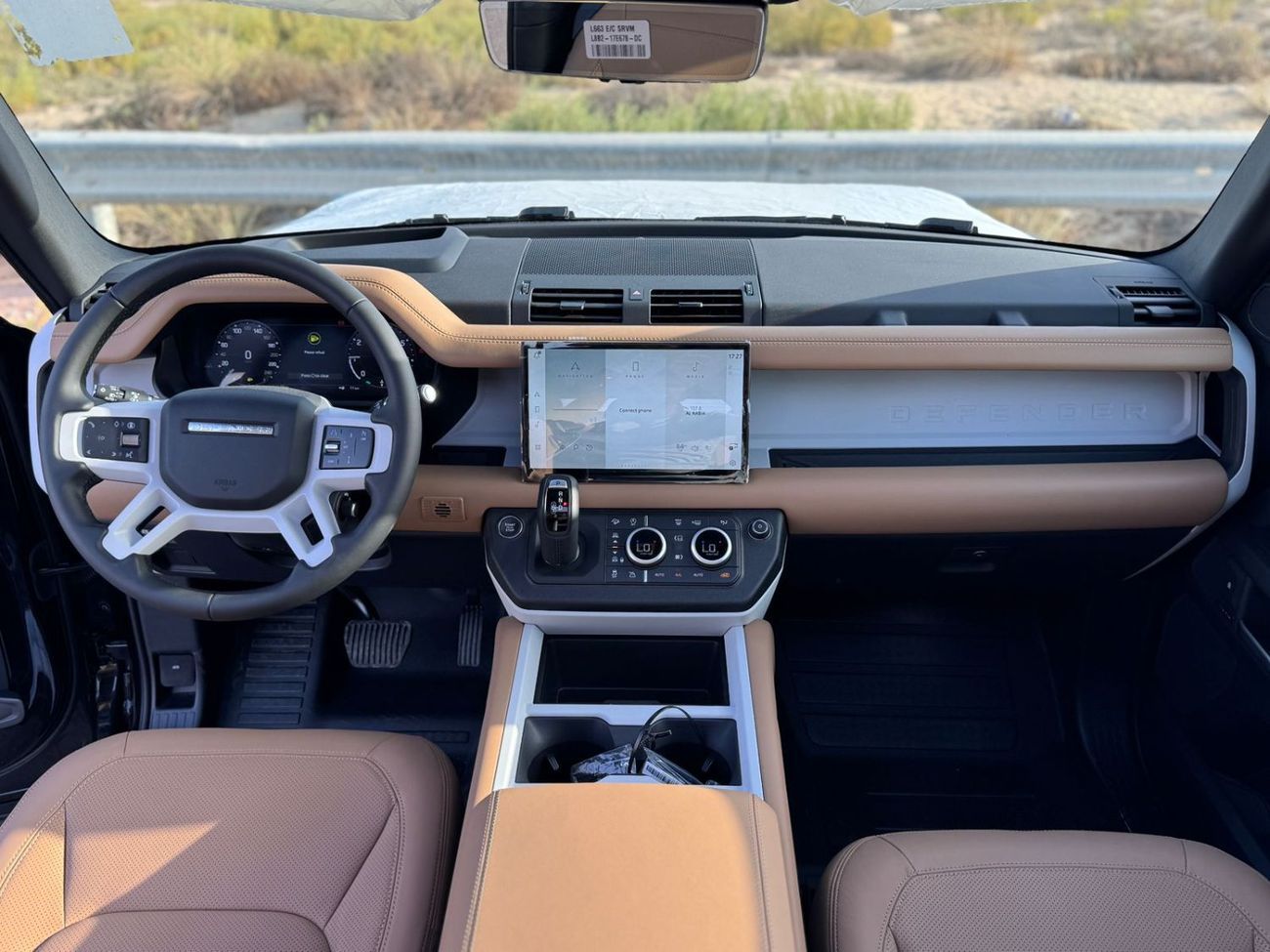 لاند روفر ديفندر Land Rover Defender P400 X-Dynamic SE 2025 2DOORS