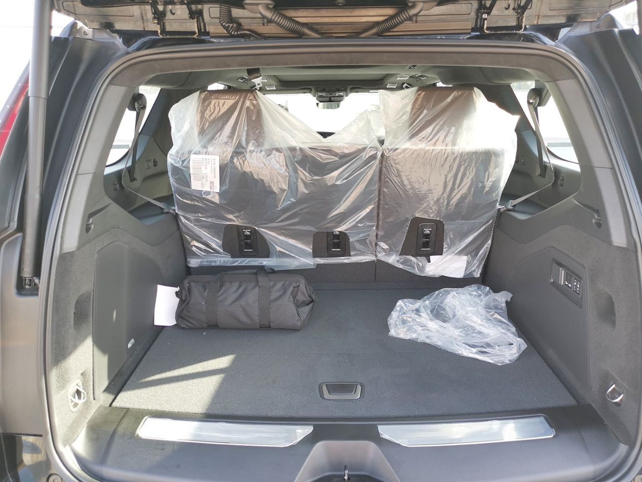 Cadillac Escalade Cadillac Escalade ESV Sport Platinum (LONG WHEEL) *BRAND NEW2024 Model GCC Specs With 5Years Warrant