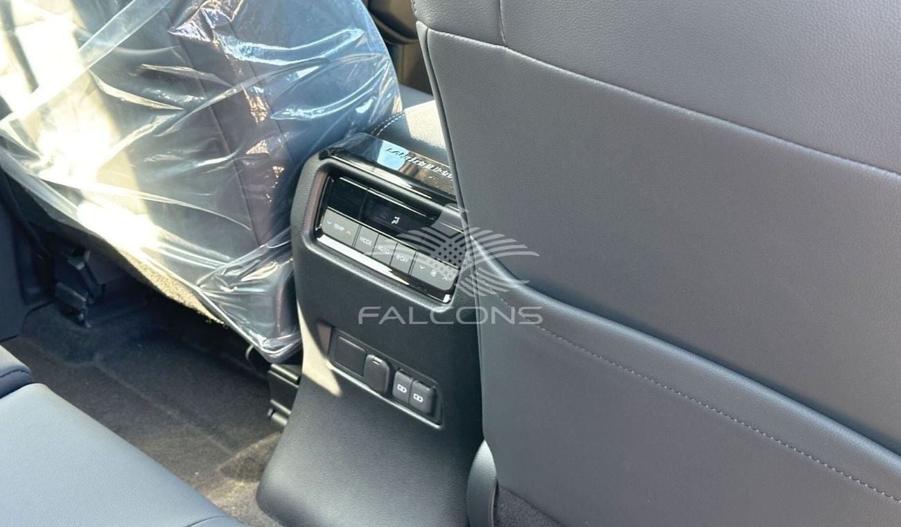 تويوتا برادو 2.7L PETROL LIMITED 6A/T