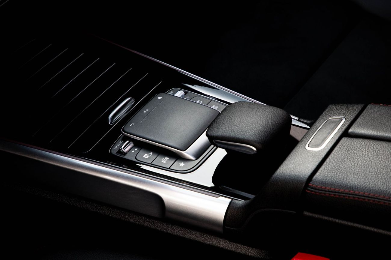 Mercedes-Benz GLB 250 GLB 250 AMG | 2,840 P.M  | 0% Downpayment | Low Mileage!