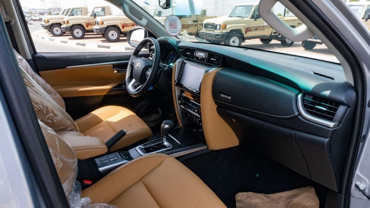 Toyota Fortuner 2025 Toyota Fortuner 4.0L AT Petrol (Full Option) Silver