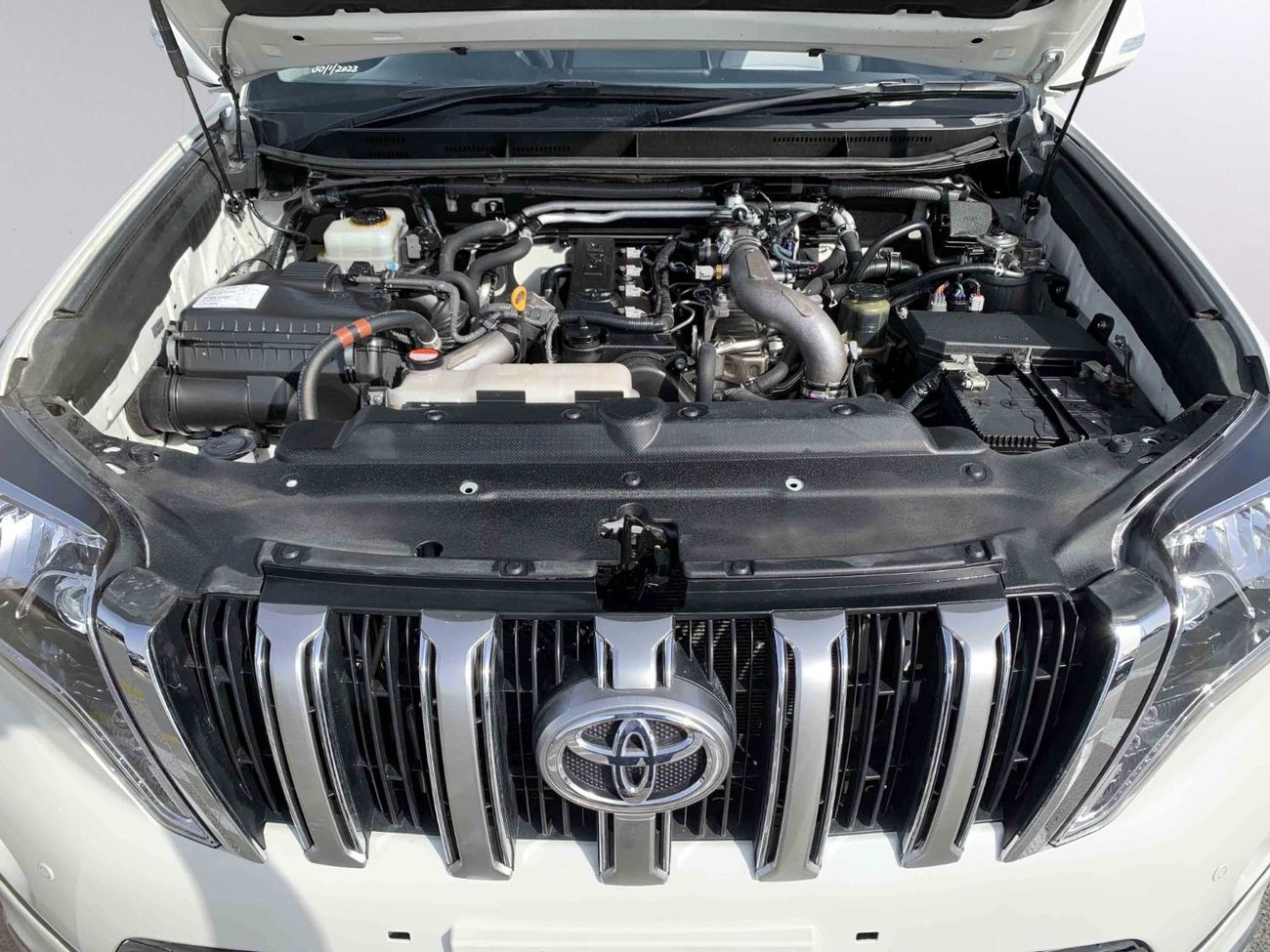 تويوتا برادو 4x4 Diesel Right Hand Drive (Export Only)