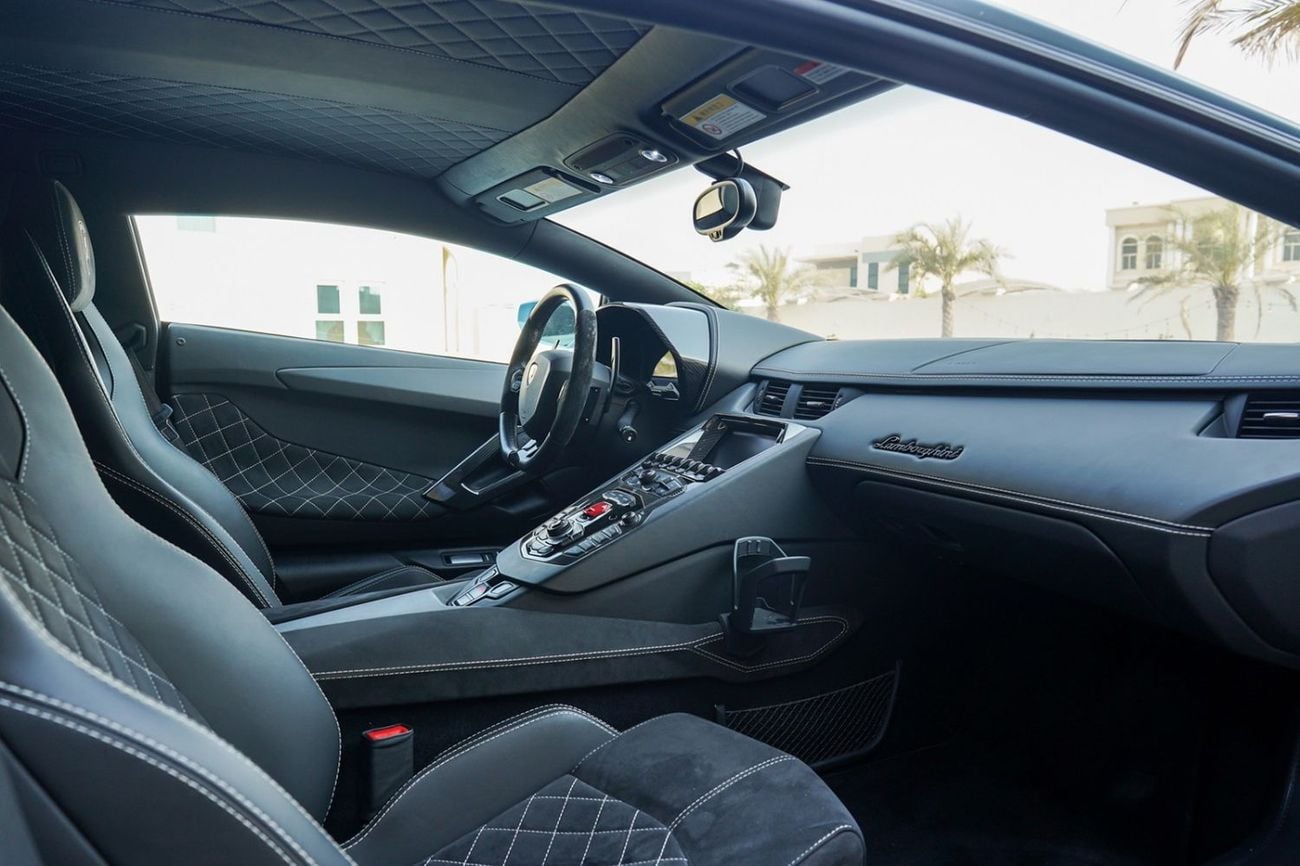 Lamborghini Aventador Lamborghini Aventador S 2018 Korean Specs (On an appointment basis)