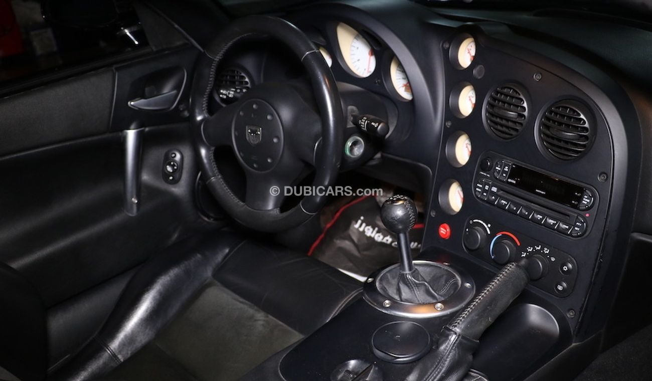 Dodge Viper SRT-10 - 505HP