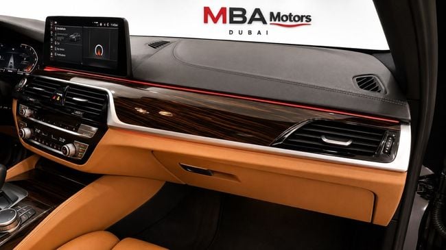 BMW 5 Series M SPORT, миниатюра 27