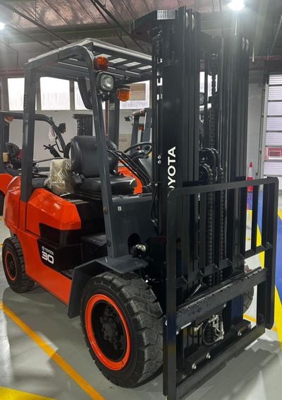 تويوتا فورك ليفت Forklift Toyota 3.0 Ton 3-stage, FSV 4.5M Gasoline LPG Forklift Model FGZN30 MY-2026