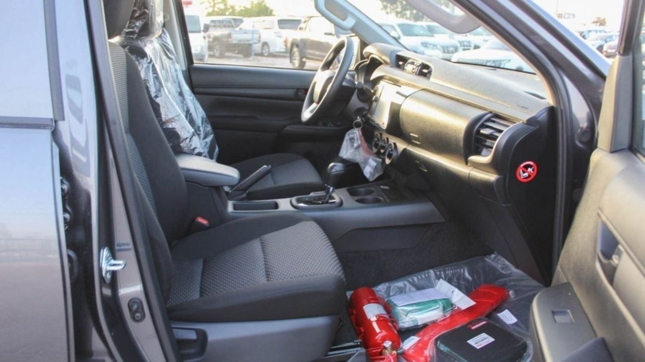 Toyota Hilux HILUX 2.4L AT DIESEL MED OPTION