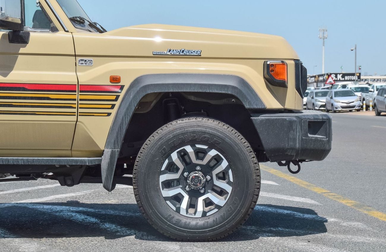 تويوتا لاند كروزر بيك آب TOYOTA LAND CURISER 79 4.0L 4WD PETROL SC PICKUP 2025