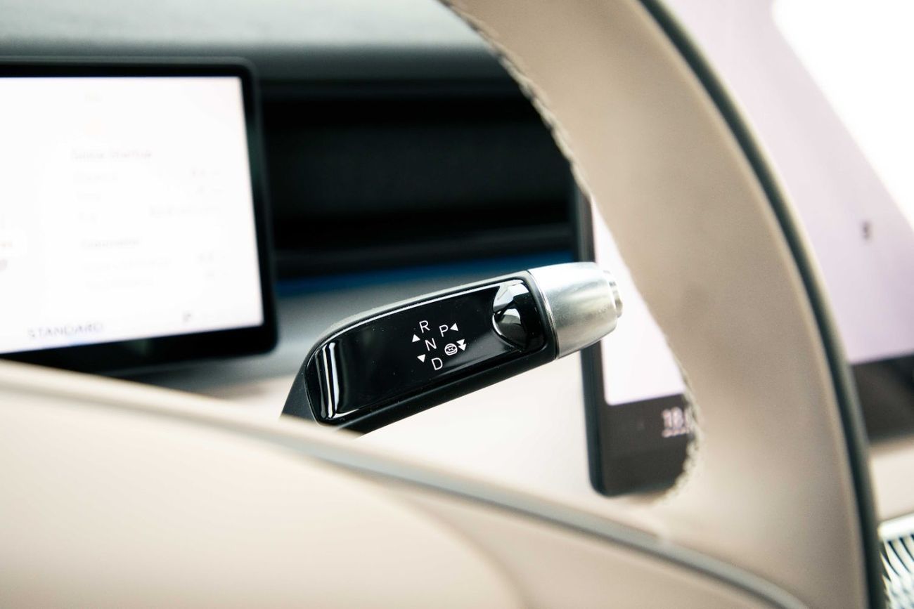 Xpeng X9 2024 Xpeng G9 Pro - White Inside Brown | Export Price