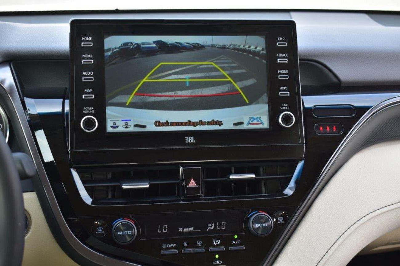 تويوتا كامري GLE-X 2.5L PETROL AUTOMATIC