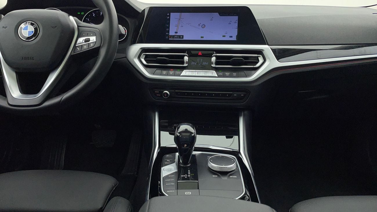 BMW 320i EXCLUSIVE 2 | Zero Down Payment | Home Test Drive