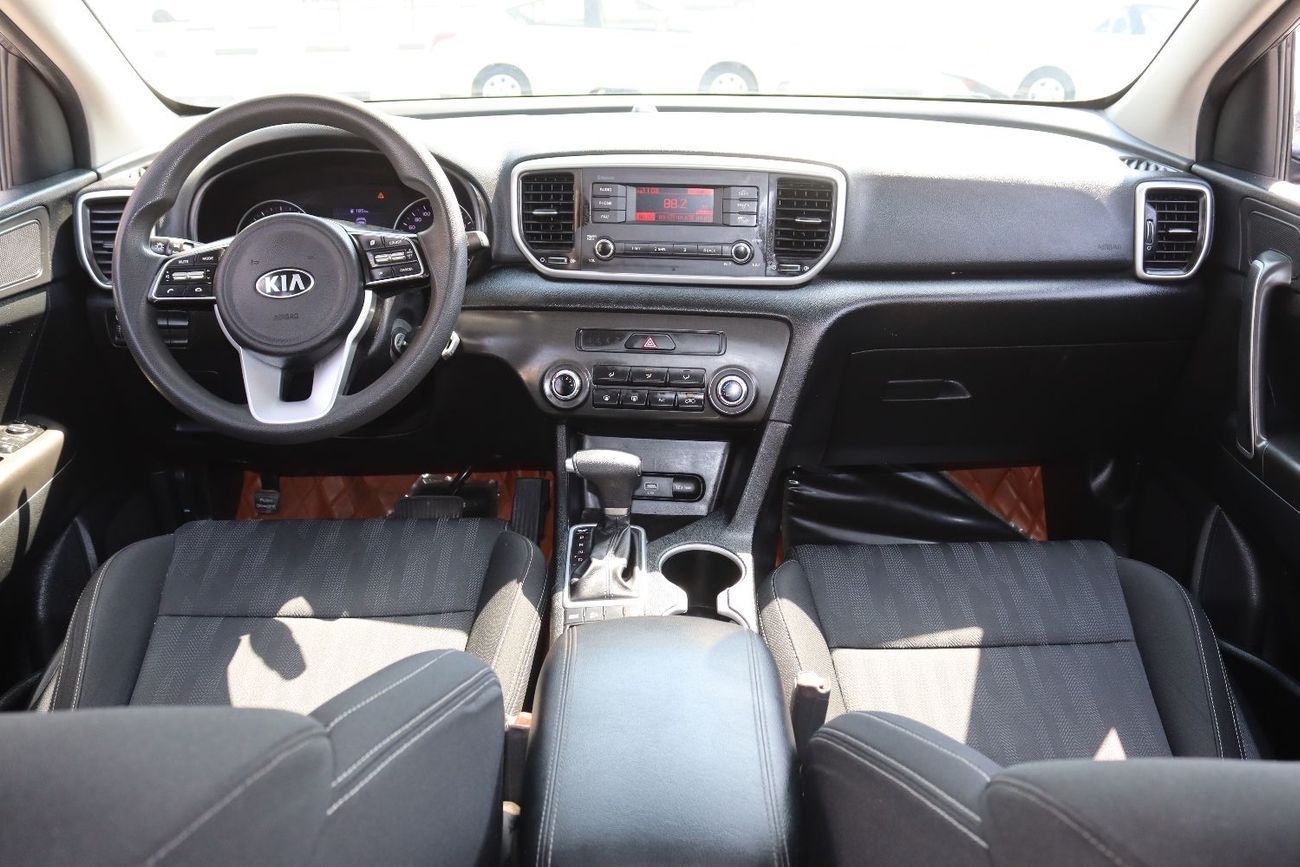 كيا سبورتيج كيا سبورتيج 2020 خليجى بحاله ممتازه ممشى 91000 كم بمحرك 2.0L بسعر 46000 درهم