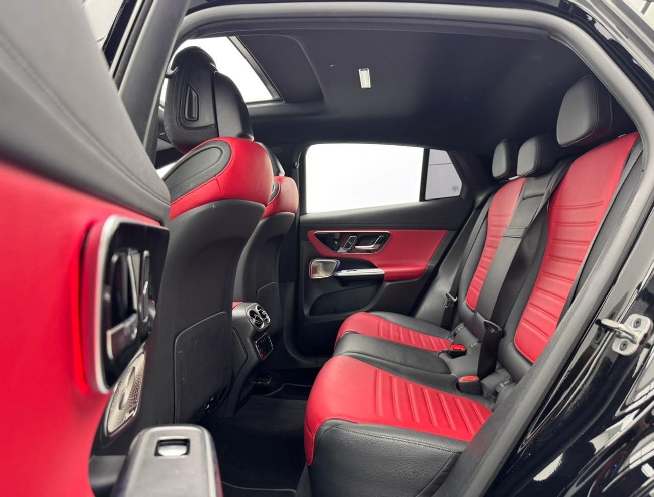 مرسيدس بنز GLC 200 STD