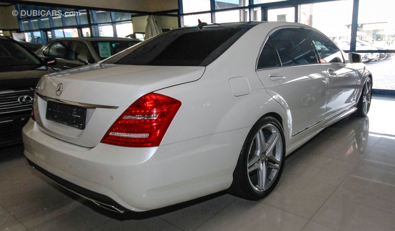 مرسيدس بنز S 550