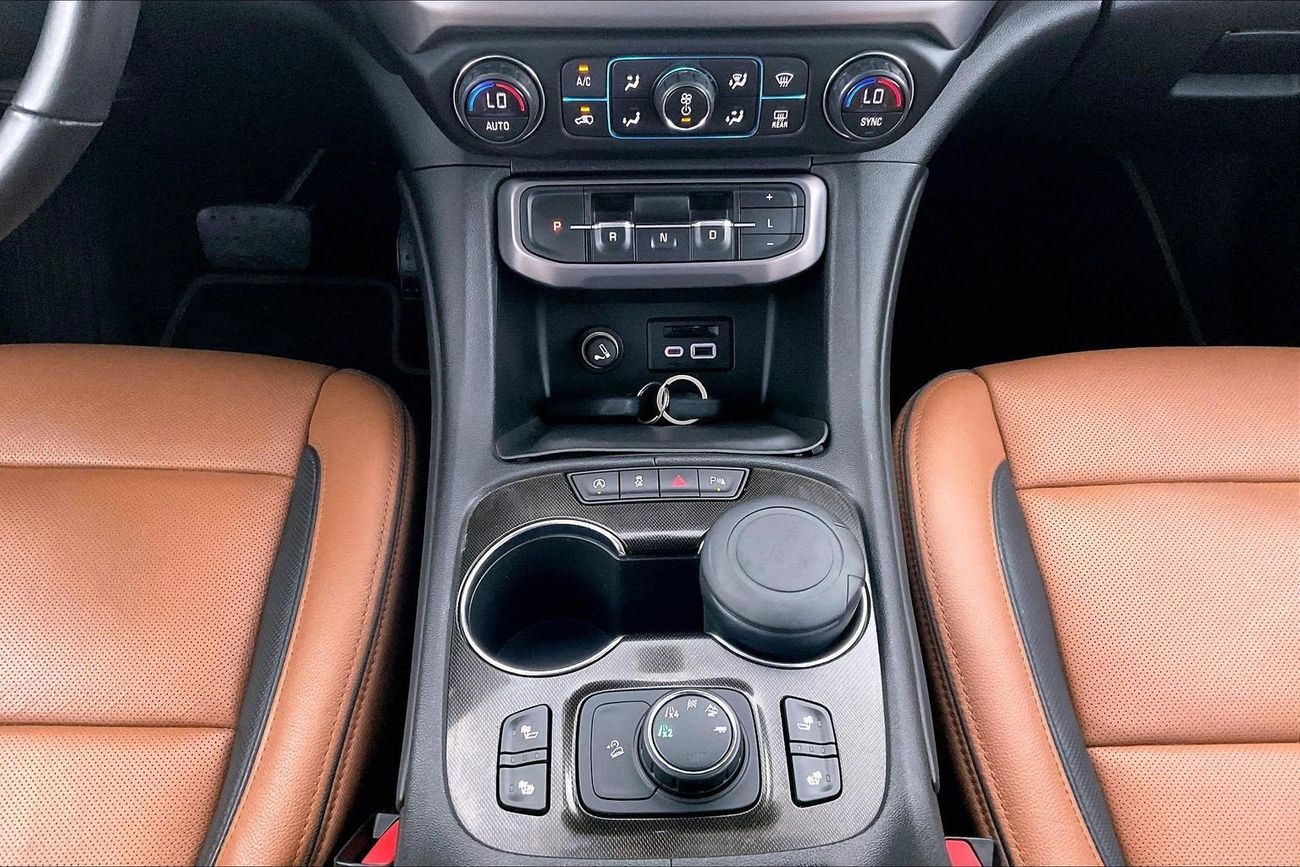 جي أم سي أكاديا AT4 | National Day Celebration | شامل الضمان | 0 ﺪﻔﻋﺓ ﺃﻮﻟﻯ