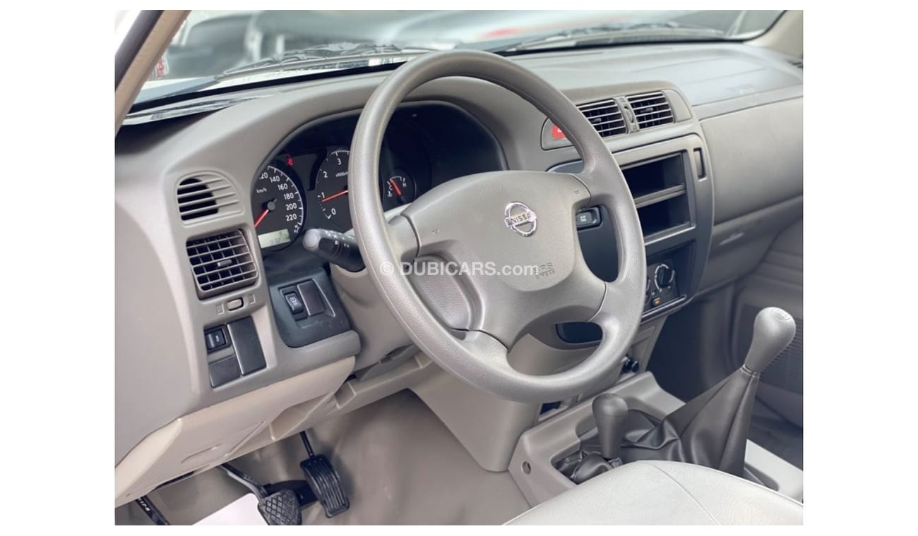 نيسان باترول بيك آب