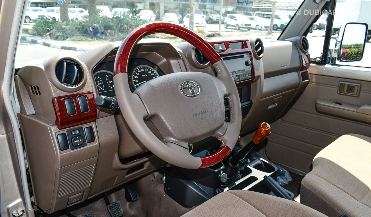 Toyota Land Cruiser Pick Up 4.0L V6 Petrol