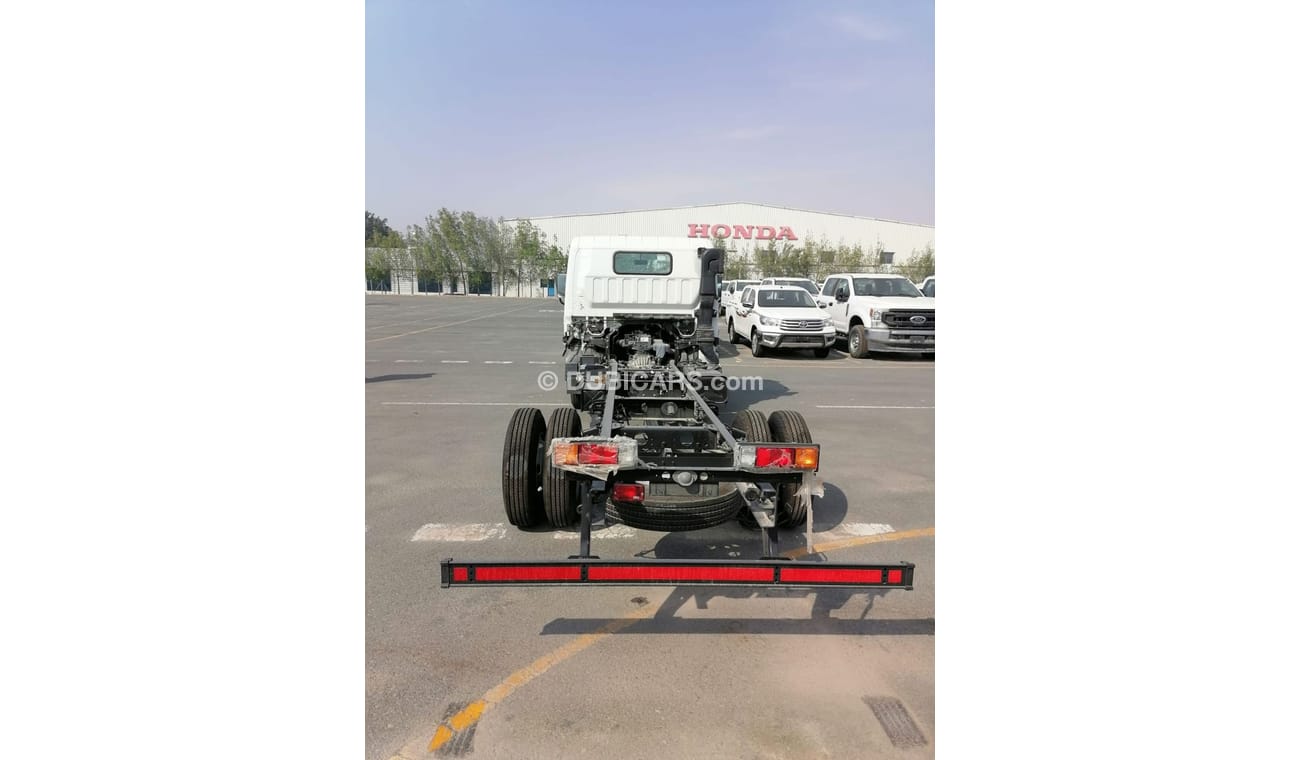 Mitsubishi Fuso Canter 2023 Mitsubishi Fuso Canter 16-ft Long Chassis 3.0L Diesel M/T 4x2 170L fuel-tank & ABS (Euro-5)