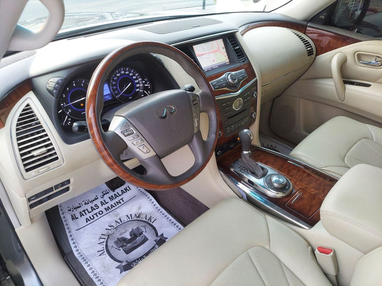إنفينيتي QX80 LUXURY