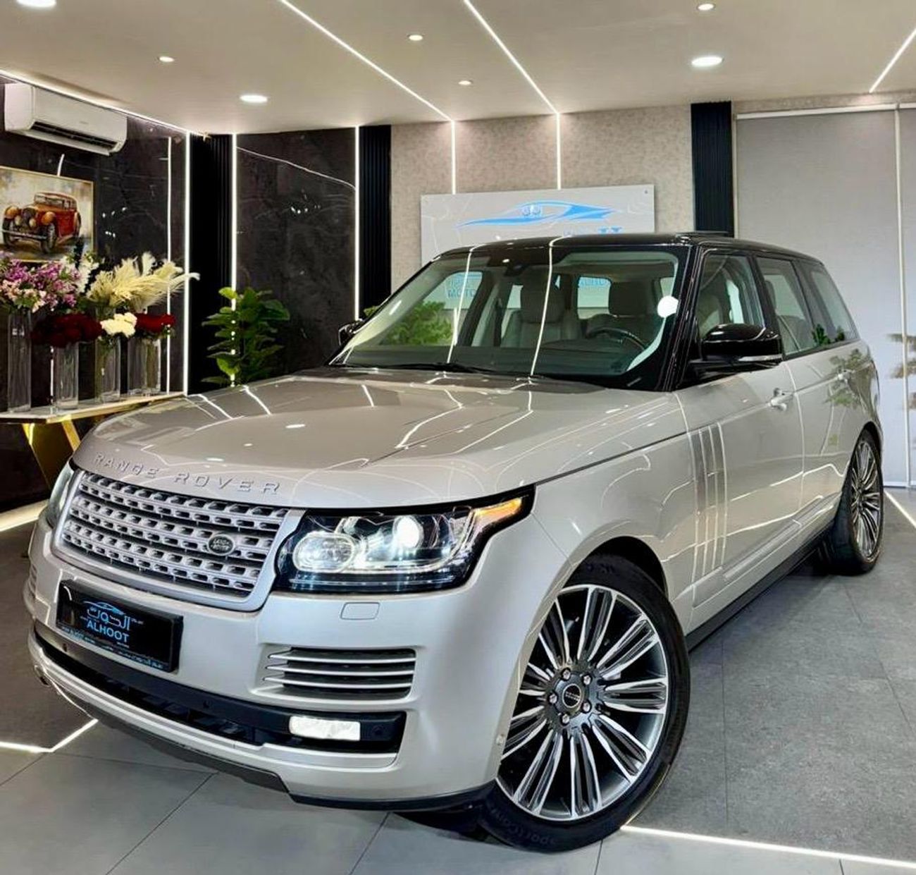 لاند روفر رينج روفر Autobiography 5.0L (510 HP) AUTOBIOGRAPHY GOLDEN RR VOGUE || GCC || SUPERCHARGED || TOP OPTIONS || F